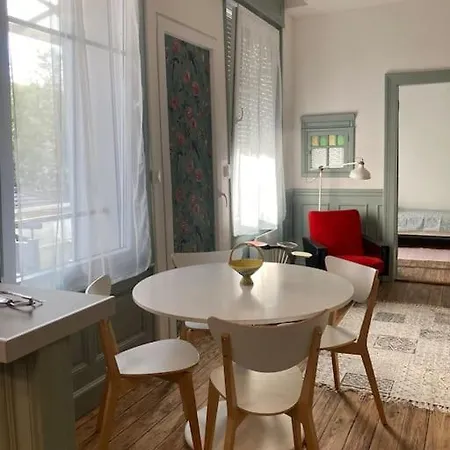 شقة Chachacha De Charme, Calme,balcon 5pers 4etoiles, Patio