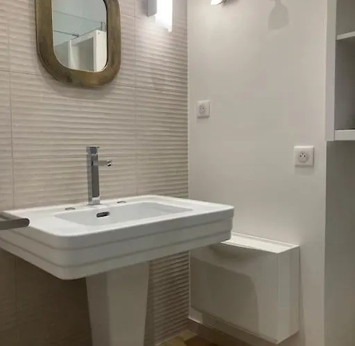 Chachacha De Charme, Calme,balcon 5pers 4etoiles, Patio Lägenhet *